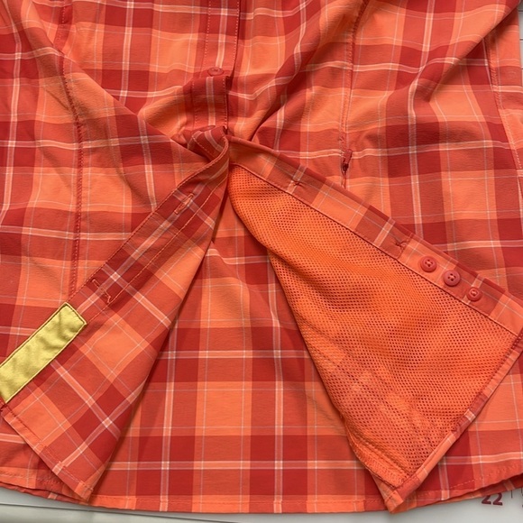 DULUTH TRADING Outdoor Hiking Cabin Vented Fishing Orange Plaid Nylon Shirt L - Picture 11 of 16